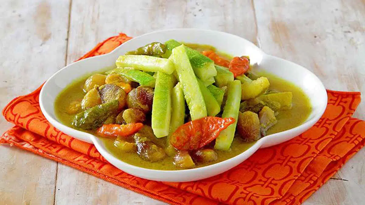 Resep Acar Kuning Nikmat dan Segar