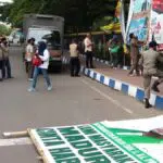 Bangkalan Bersih-Bersih Reklame Tak Bayar Pajak, Gambar HRS Ikut Diturunkan