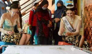 Batik WMS Dikagumi Putri Indonesia Jatim