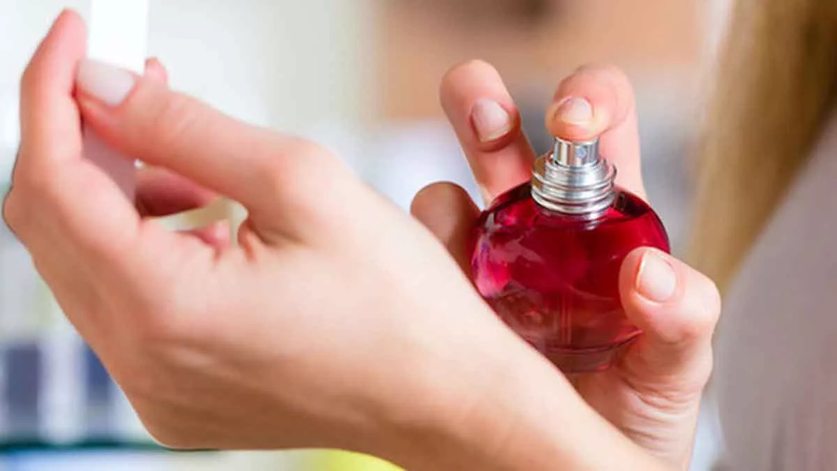 Berikut Tips Pakai Parfum Agar Wangi Tahan Lama