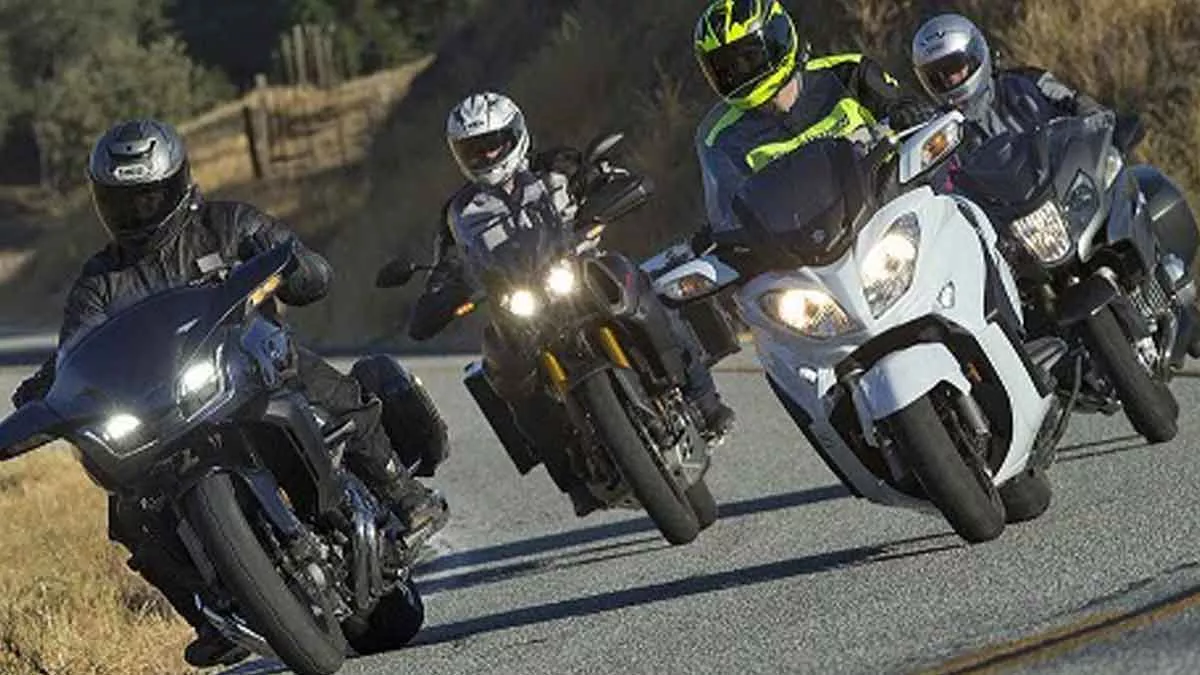 7 Perkakas yang Wajib Dibawa Saat Touring Motor