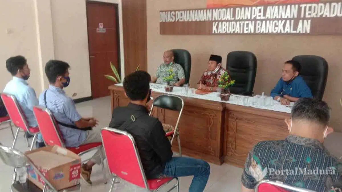 FKPB Protes Maraknya Pasar Modern dan Tower di Bangkalan