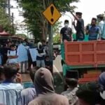 Harga Pupuk Subsidi Melambung, Petani ‘Geruduk’ Dispertahortbun Bangkalan