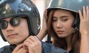3 Risiko Helm Tanpa Visor bagi Pengendara Motor