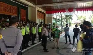 IYC Turun Jalan, Tuntut Transparansi BTT dan DID di Bangkalan