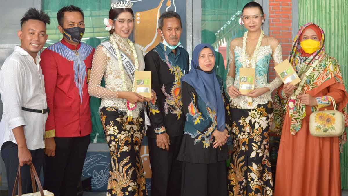 Putri Indonesia Jatim 'Membatik' di Rutan Sumenep