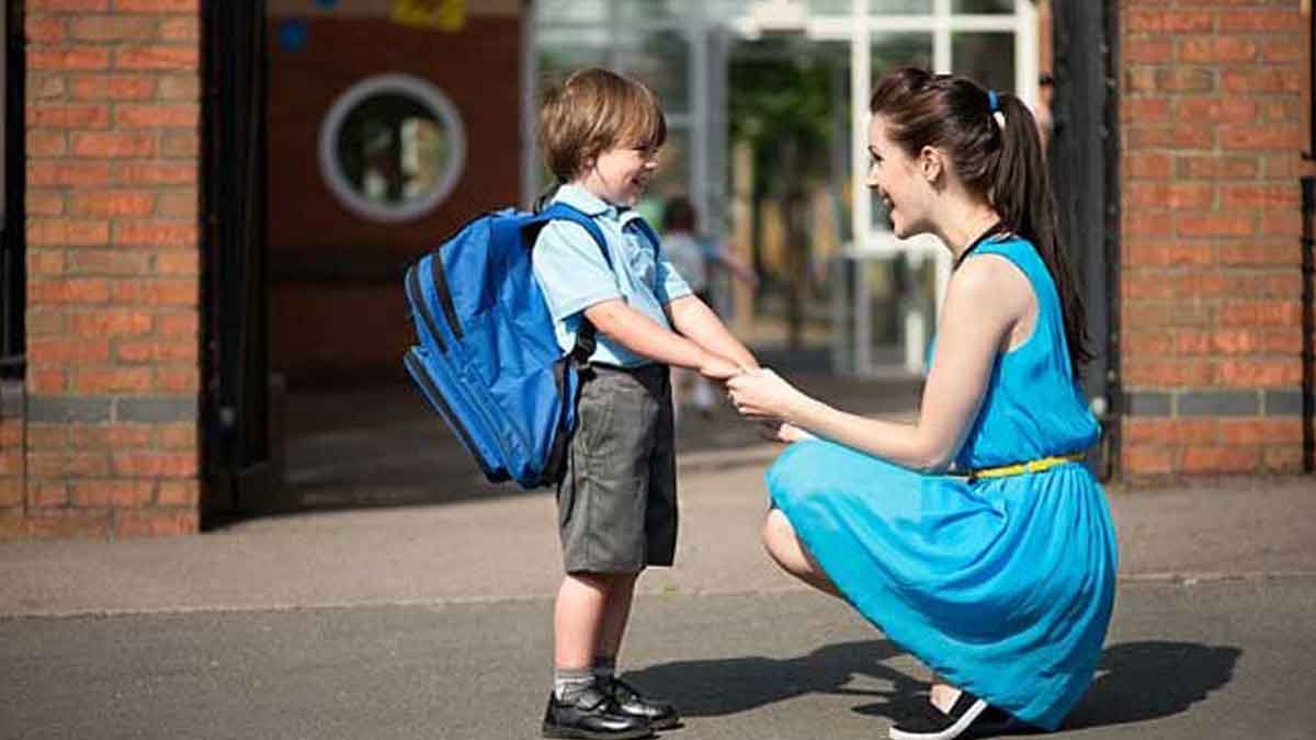 Ketahui 3 Manfaat Berjalan Kaki Bagi Anak saat Pergi ke Sekolah