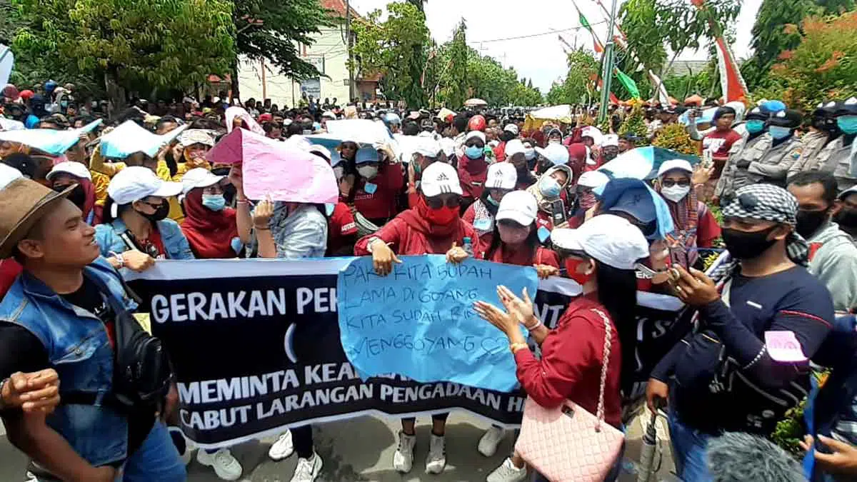 Artis Sumenep Demo Kantor Bupati Sumenep