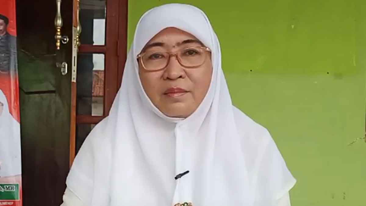 Ketua Muslimat NU Cabang Kabupaten Sumenep, Madura, Hj. Dewi Khalifah (@portalmadura.com)