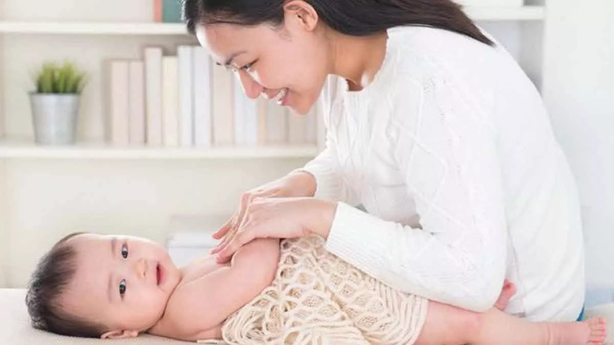 4 Pertolongan Pertama Saat Bayi Sembelit