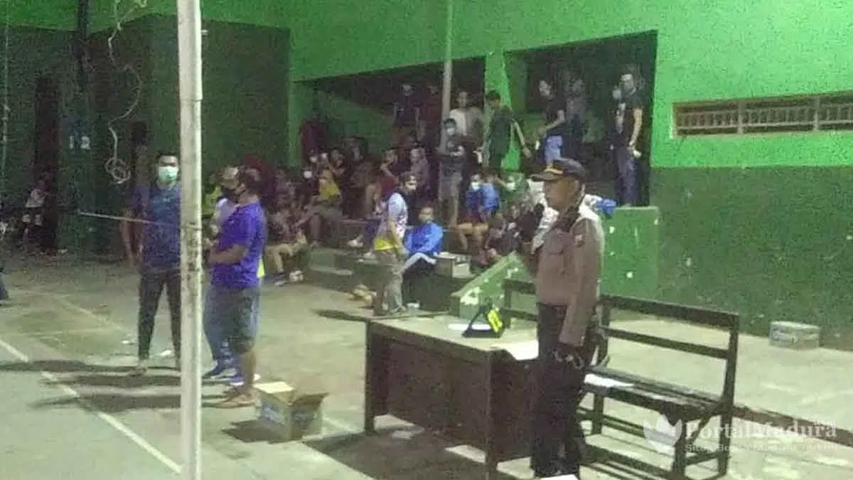 Polisi Sumenep Bubarkan Laga Persahabatan Bola Voli