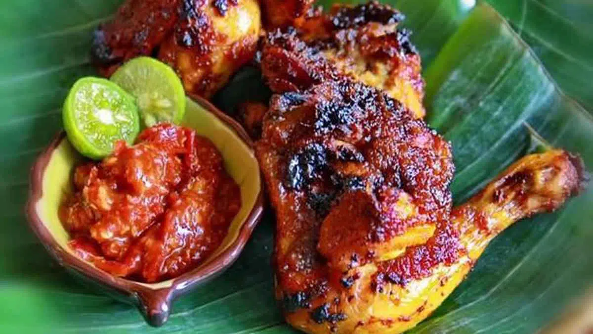 Resep Ayam Bakar Bumbu Rujak Gurih dan Praktis