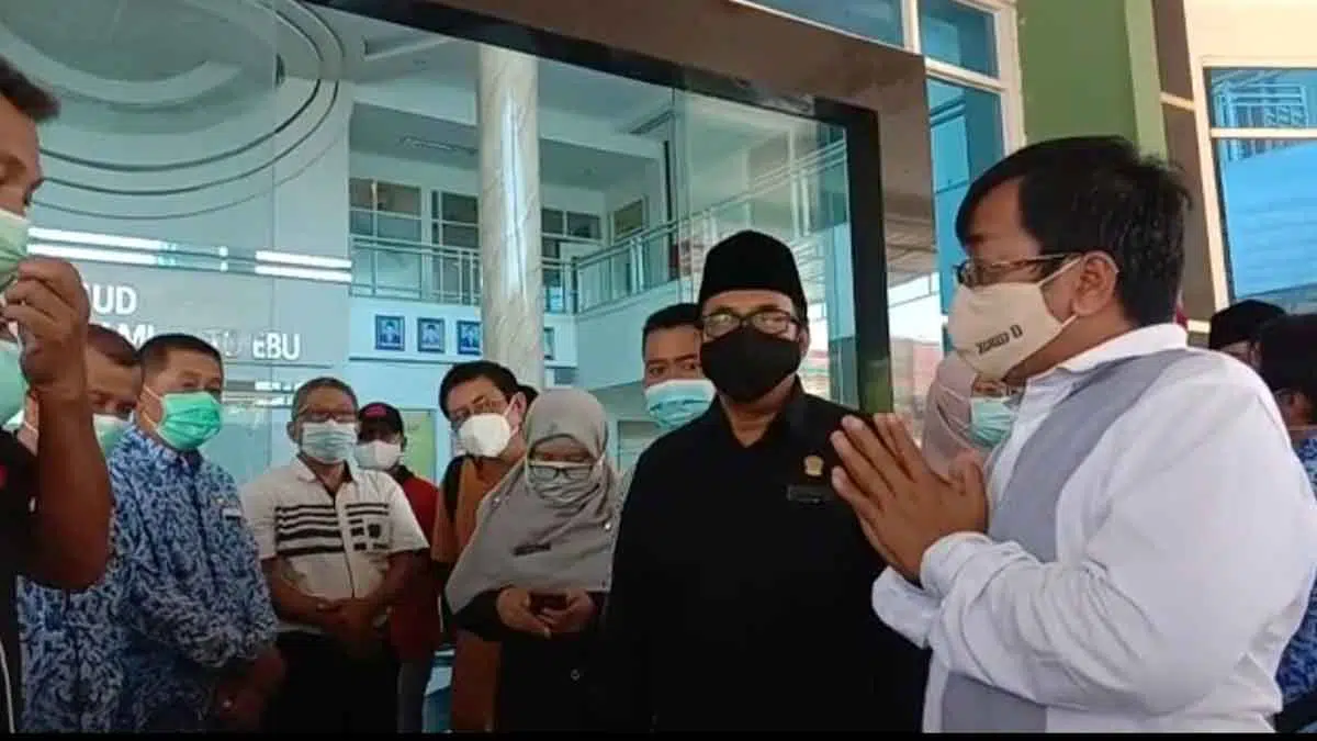 Legislator Bangkalan Sebut Ambulans Rumah Sakit Dibawa Pulang Sopir