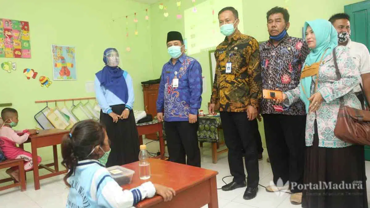 Uji Coba KBM Tatap Muka, Murid TK Sampang Wajib Disiplin Prokes