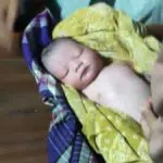 Warga Pamekasan Temukan Bayi Laki-laki Dibungkus Kardus