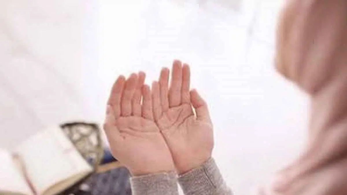Jangan Khawatir, Allah Kabulkan Doa Hambanya dengan 3 Cara Ini