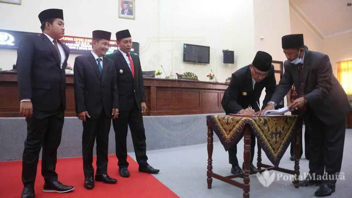 Rapat Paripurna, Nota Penjelasan Bupati Sampang Terhadap Raperda APBD 2021