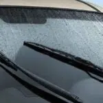 Jika Muncul 3 Tanda ini, Segera Ganti Wiper Mobil Anda