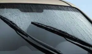 Jika Muncul 3 Tanda ini, Segera Ganti Wiper Mobil Anda