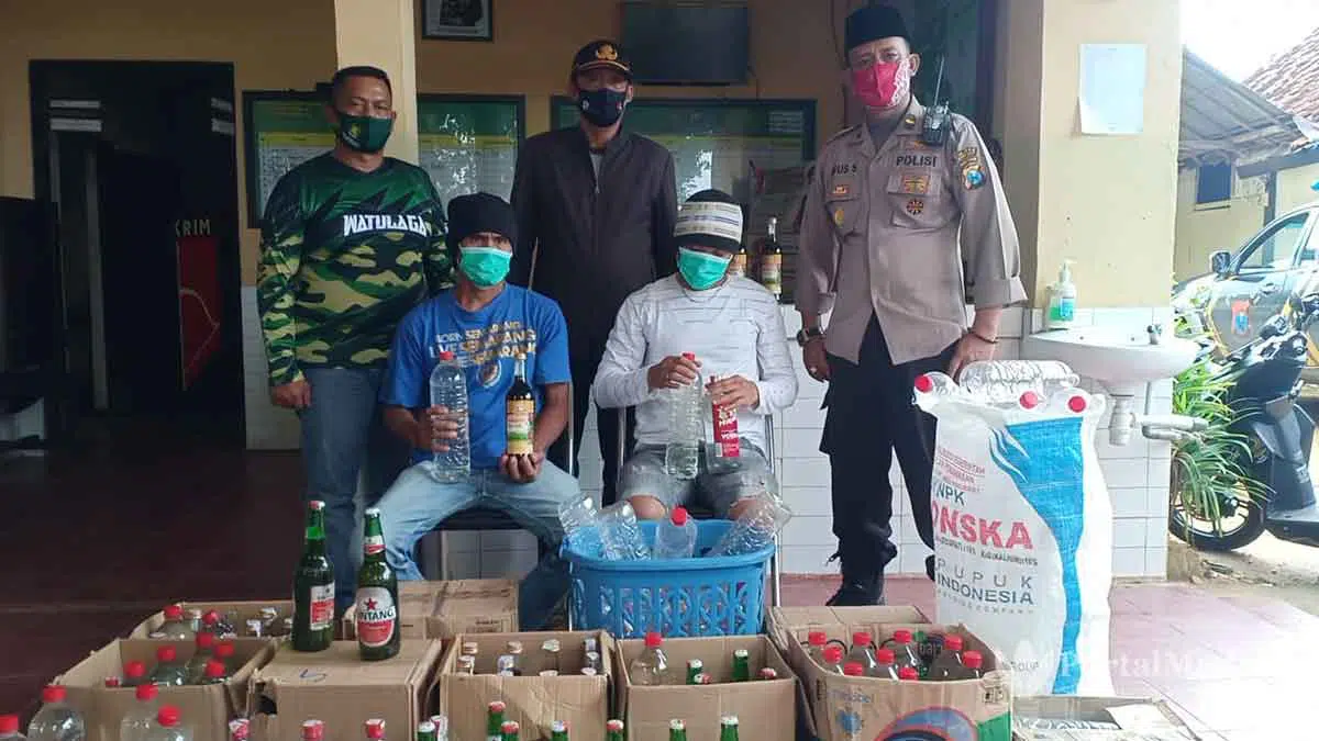 Ada Arak Tuban, 132 Botol Miras Diamankan Tim Gabungan Arjasa Sumenep