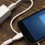 6 Cara Cerdas Pilih Charger Smartphone