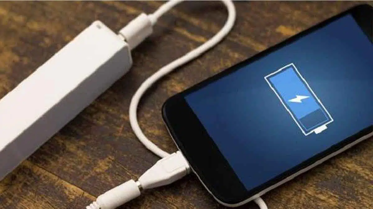 6 Cara Cerdas Pilih Charger Smartphone