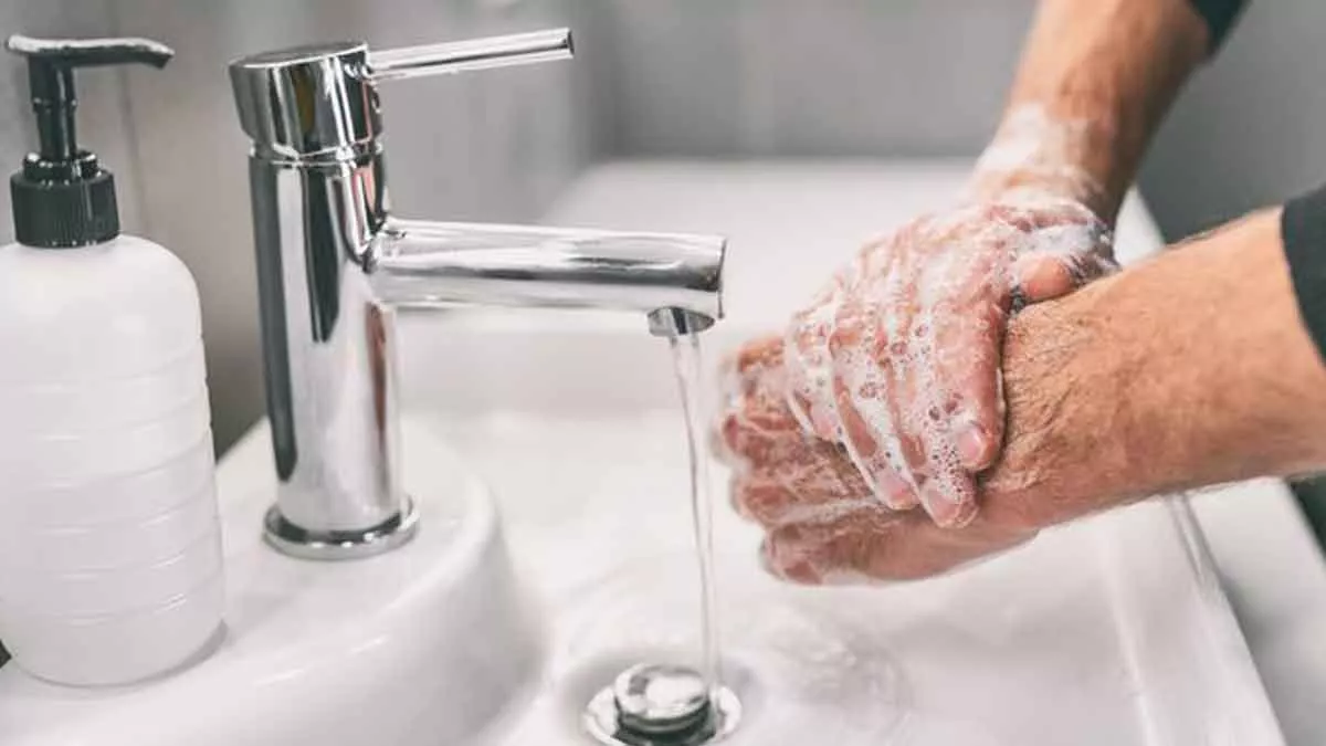Kulit Kering Karena Sering Cuci Tangan? Atasi dengan 5 Bahan Alami Ini