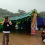 Diterjang Angin Disertai Hujan, Terop Apel Patroli Pengawasan Pilkada Sumenep Roboh