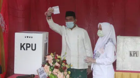 Nyoblos Pertama, Cabup Sumenep Achmad Fauzi Optimis Menang