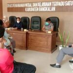 Warga Bangkalan Protes Aktivitas Reklamasi