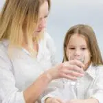 Pertolongan Pertama Jika Anak Keracunan Makanan
