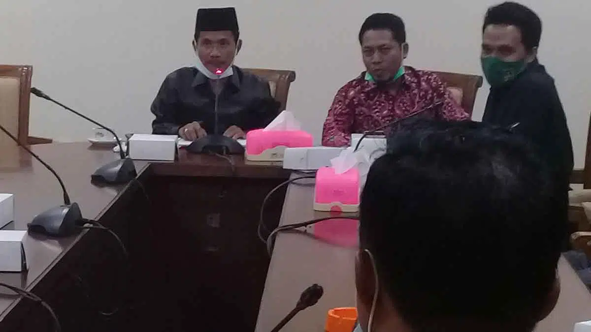 Pemerintah Akan Tertibkan Rumah Dinas Guru, Paguyuban Wadul DPRD Sampang