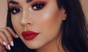 Ladies, Ini 4 Tren Makeup 2021
