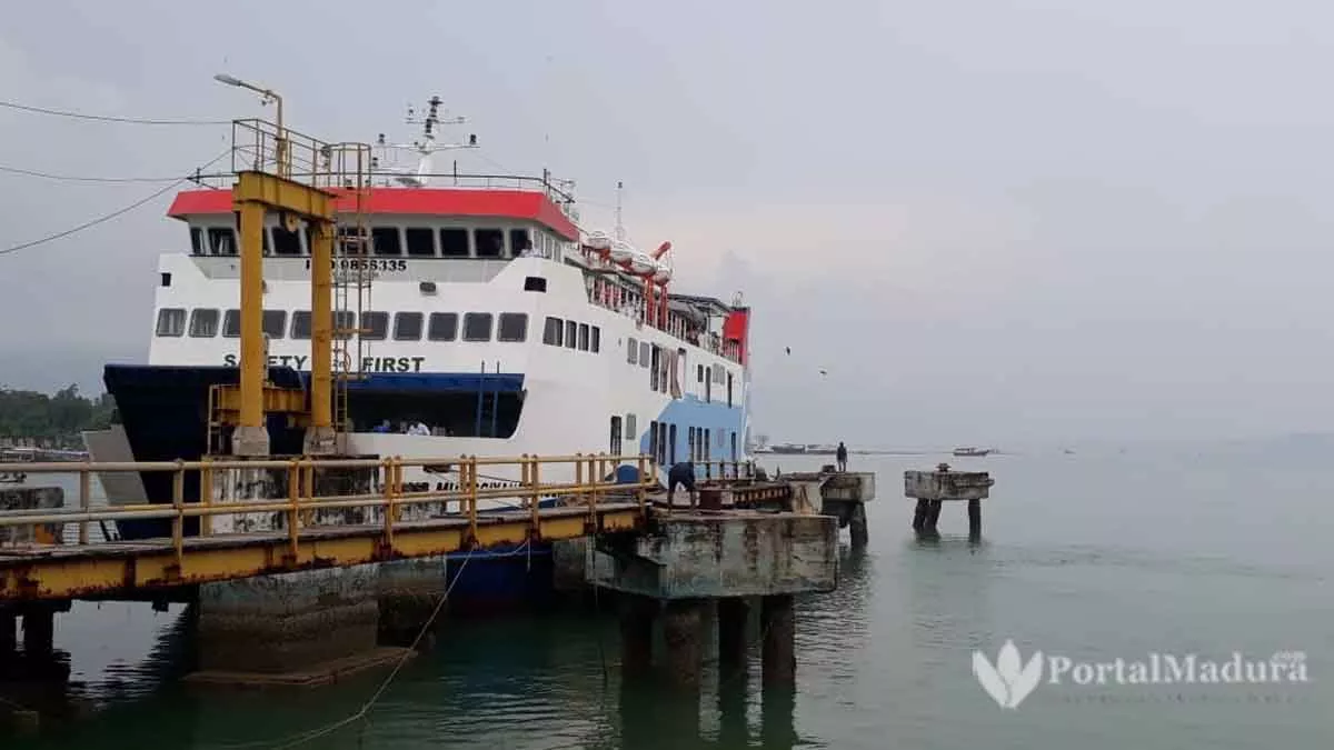 Cuaca Buruk, Aktivitas Pelayaran Antar Pulau Terhenti di Sumenep