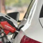 Cegah Mobil Terbakar Saat Mengisi Bensin di SPBU dengan 8 Cara Ini