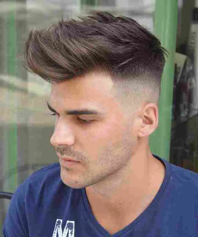 model rambut jambul pria Messy Pompadour