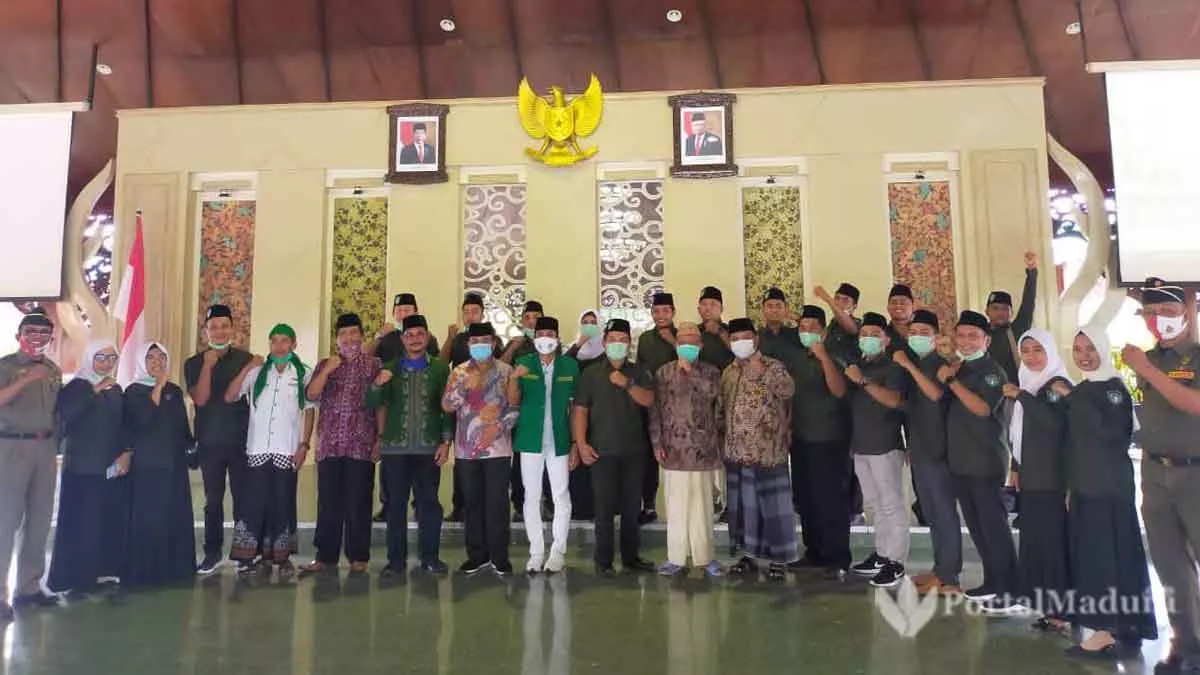 Baanar Pamekasan Dilantik di Hari Cantik