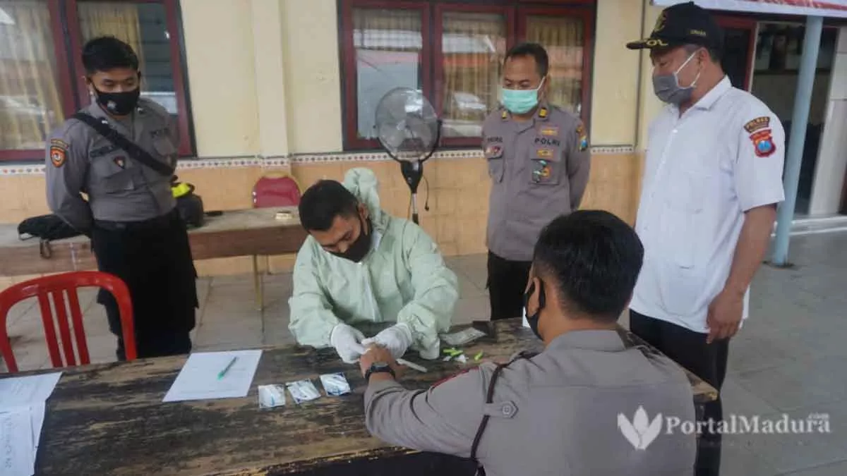 Bebas Corona, 104 Anggota Polres Sampang di BKO ke Pilkada Sumenep