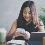 3 Cara Manfaatkan Smartphone Saat Work From Home