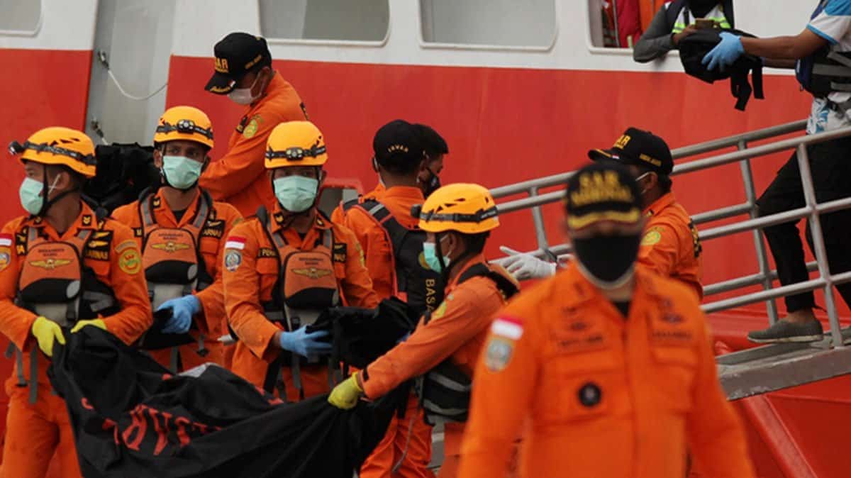 34-Korban-Sriwijaya-Air-Teridentifikasi,-310-Kantong-Berisi-Bagian-Tubuh-Telah-Dievakuasi