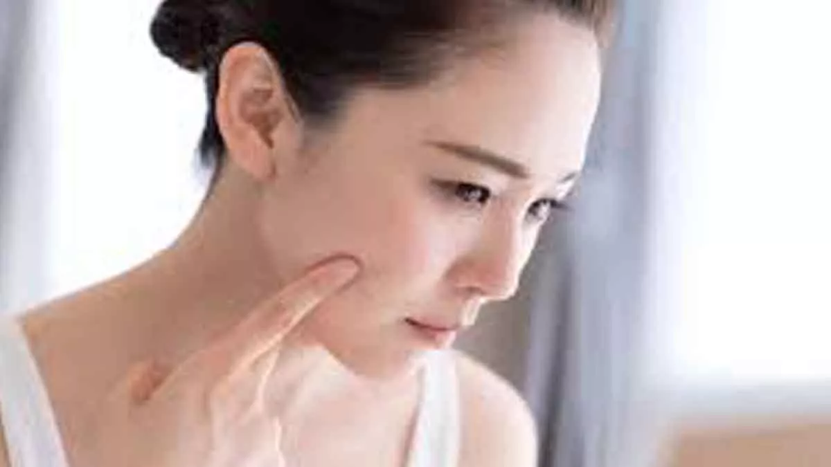 Susah Pilih Moisturizer untuk Kulit Kering dan Sensitif, Ini 3 Caranya