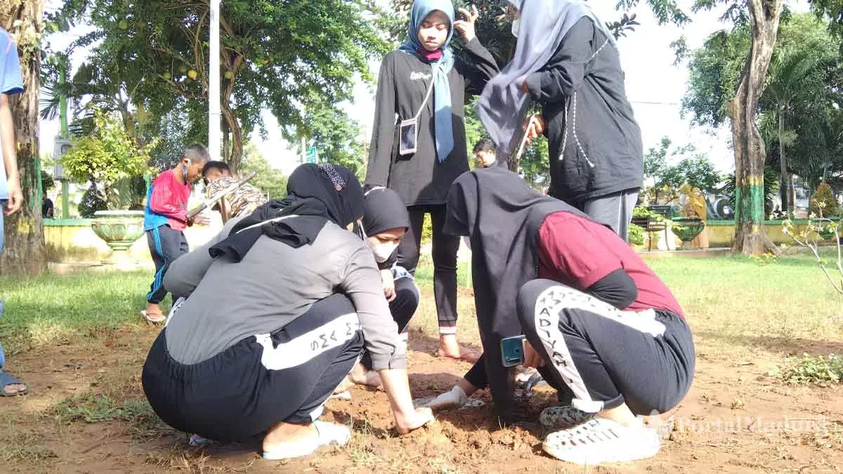 Gersubi Buat 100 Lubang Resapan Biopori di TB Sumenep