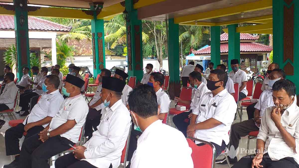 Giliran Camat dan Kepala Pasar Jalani Swab Test