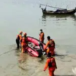 Hari ke-2 Pencarian Nelayan Hilang, Tim Basarnas Sisir Laut Pulau Giliraja