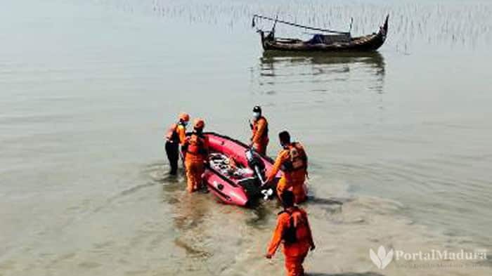 Hari ke-2 Pencarian Nelayan Hilang, Tim Basarnas Sisir Laut Pulau Giliraja