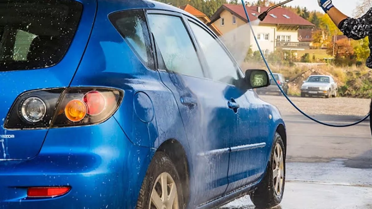 Perhatikan! Bagian Mobil Ini Jangan Sampai Kena Air Saat Dicuci