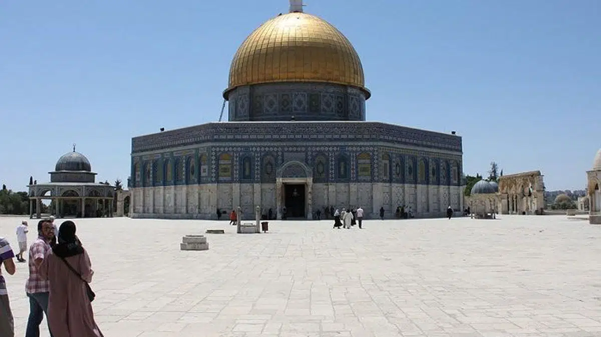 Sudah-5-Minggu-Israel-Larang-Warga-Palestina-ke-Masjid-Al-Aqsa