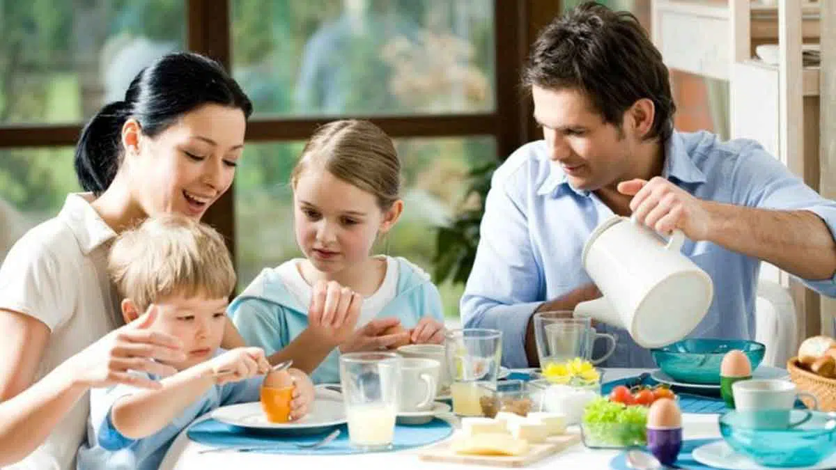 Tips Biasakan Anak Untuk Rajin Sarapan Pagi