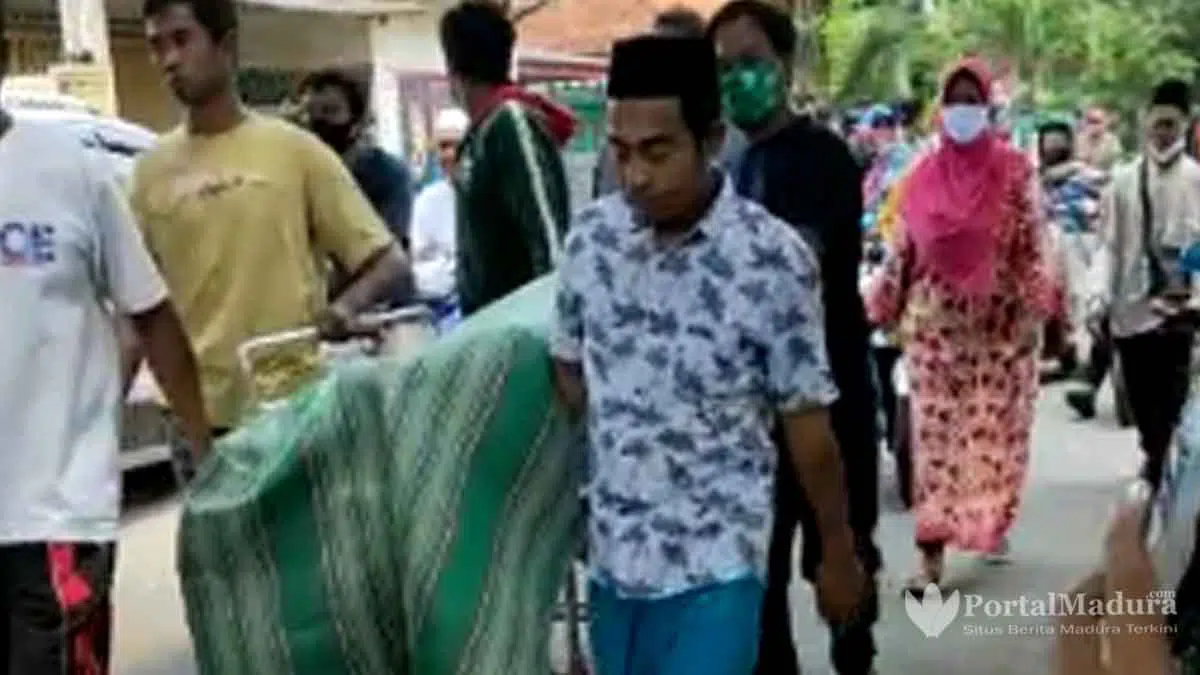 Viral Video Keluarga Ambil Paksa Jenazah Pasien Covid-19 di RSI Kalianget