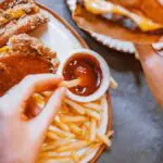 Wajib Diketahui, Berikut Makanan Penyebab Maag yang Harus Anda Hindari